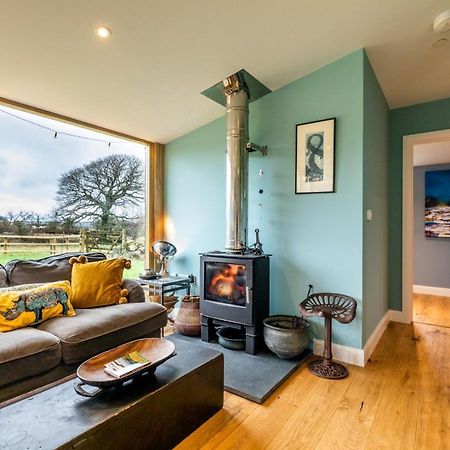 Penrhiw - A Country Cottage With Mountain Views 뉴포트 외부 사진