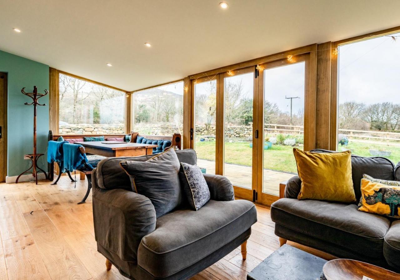 Penrhiw - A Country Cottage With Mountain Views 뉴포트 외부 사진